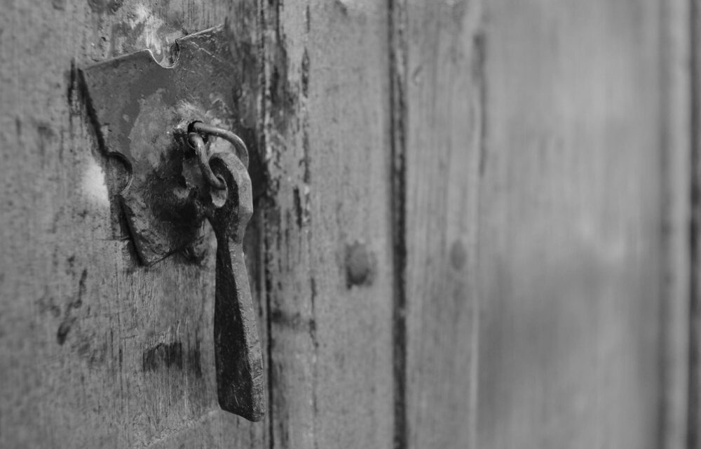 Jak Naprawić Spuchnięte Drzwi? Przewodnik Krok Po Kroku